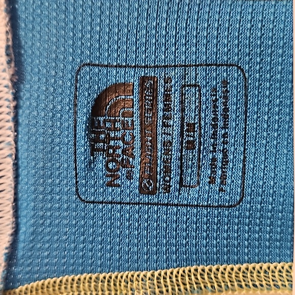 The North Face flight series vapor wick performance top - Picture 3 of 4